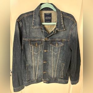 Lucky Brand Men’s Denim Jean Jacket. Worn once. Great stitching. Great buttons.